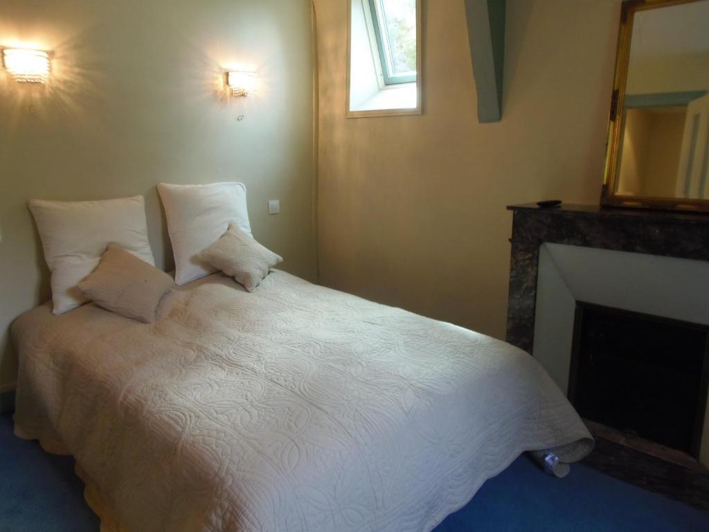 Château de Launay Méry-Corbon Chambre photo